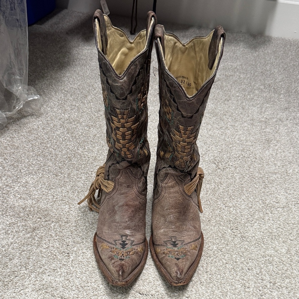 Embroidered Cowboy Boot - Color Told Cango Tobacco